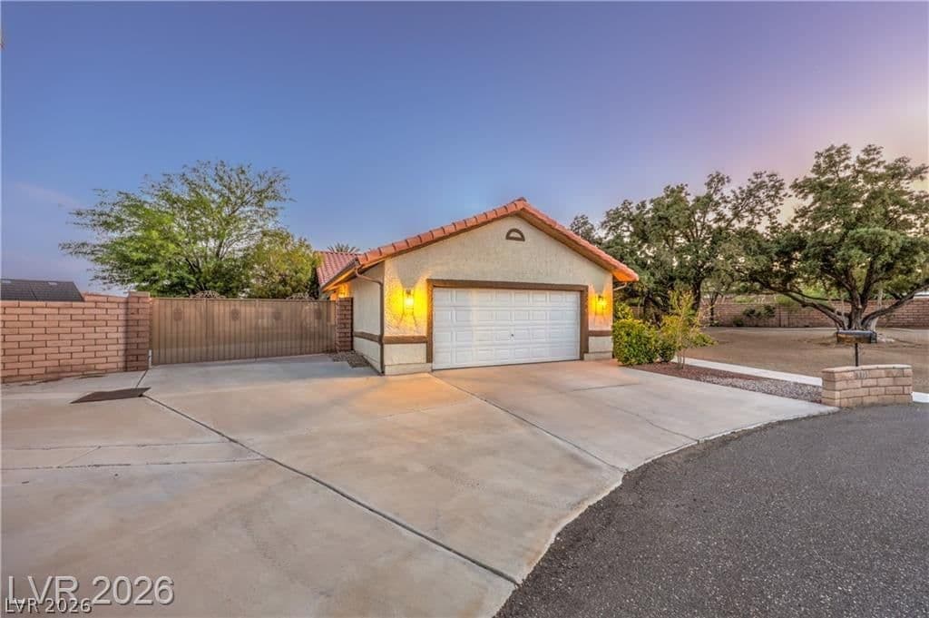 5325 El Capitan Way photo 3
