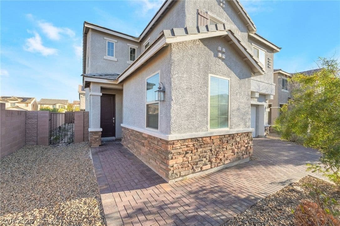5946 Roaring Canyon Court photo 4