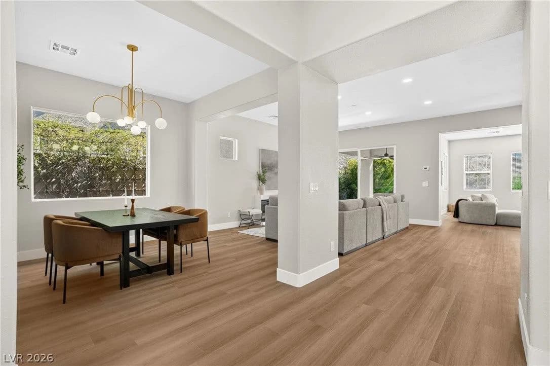 2456 Lothian Street photo 4