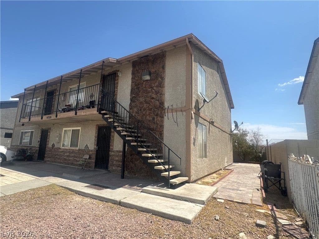 4284 Vornsand Drive photo 2