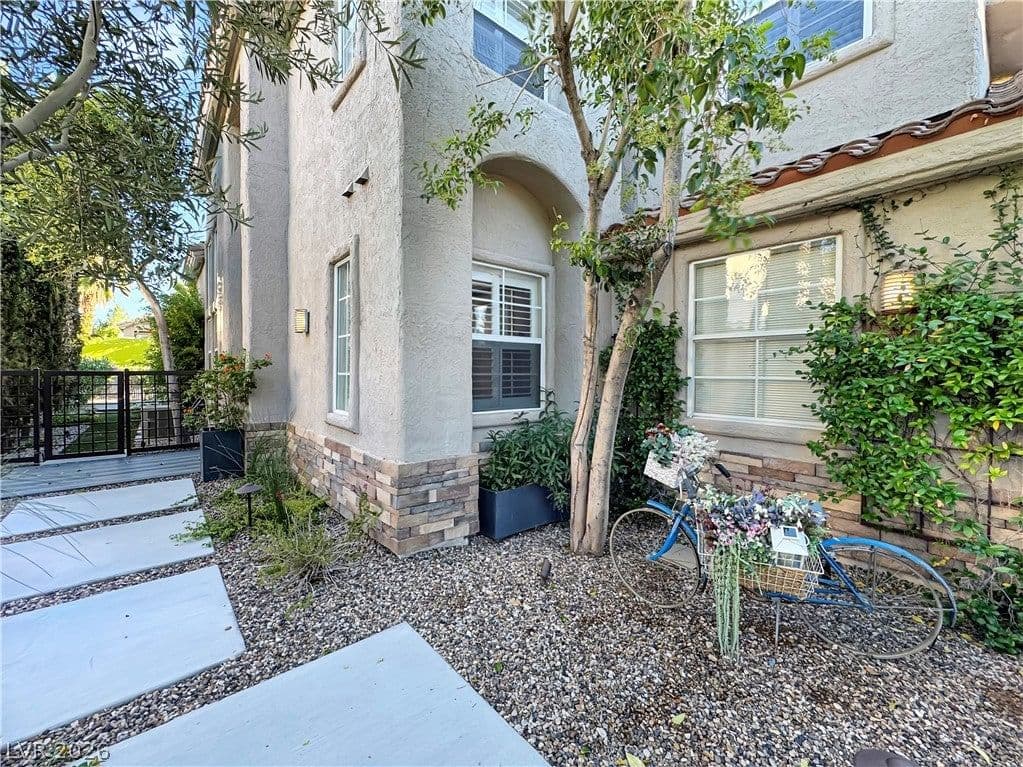 1352 Fox Acres Drive photo 4