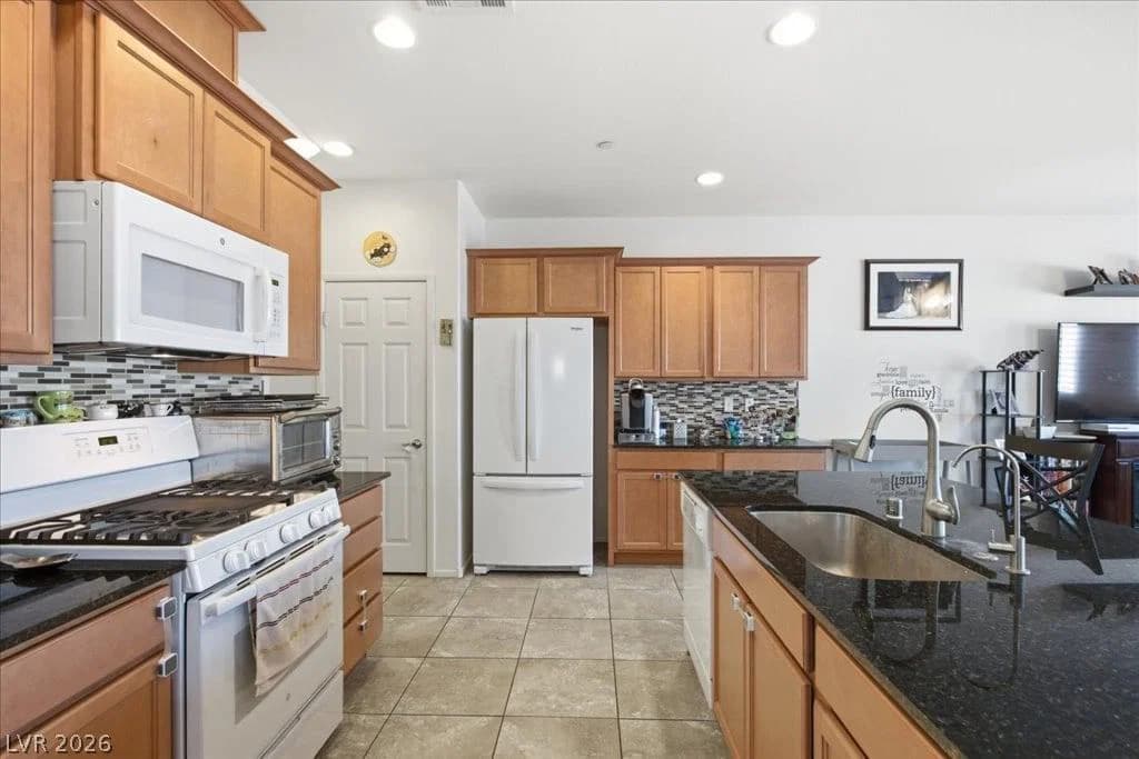 371 Wilford Springs Street photo 2