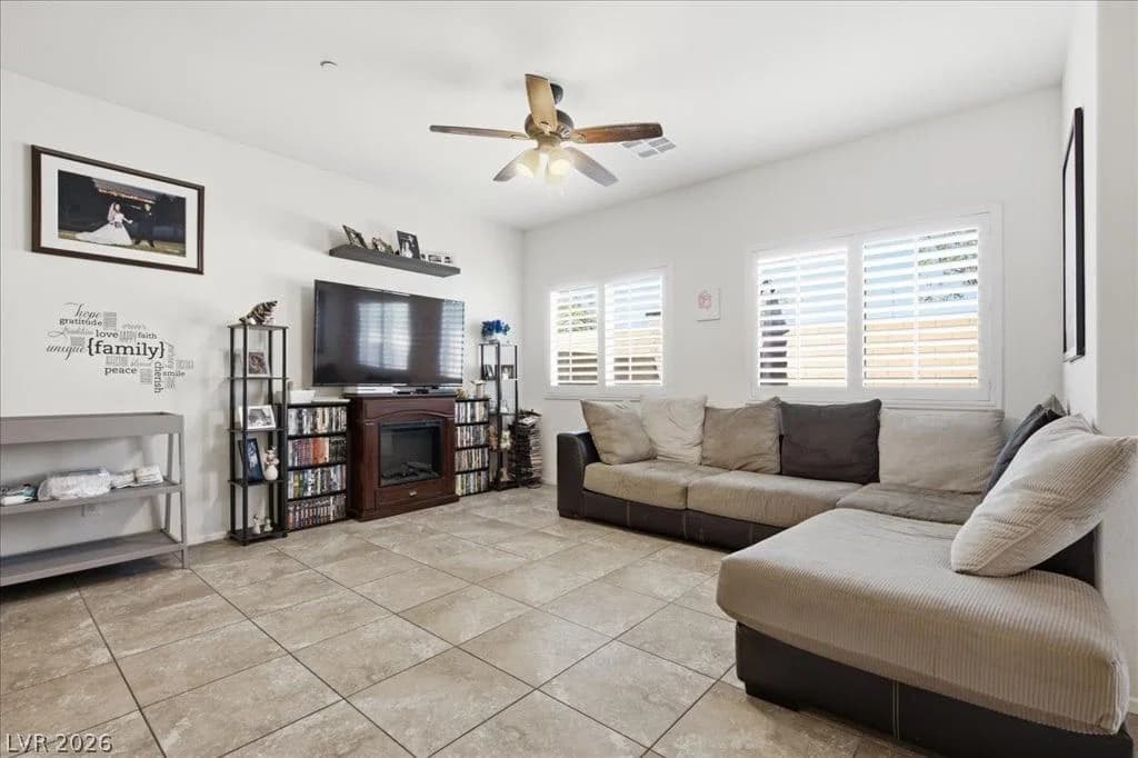 371 Wilford Springs Street photo 4