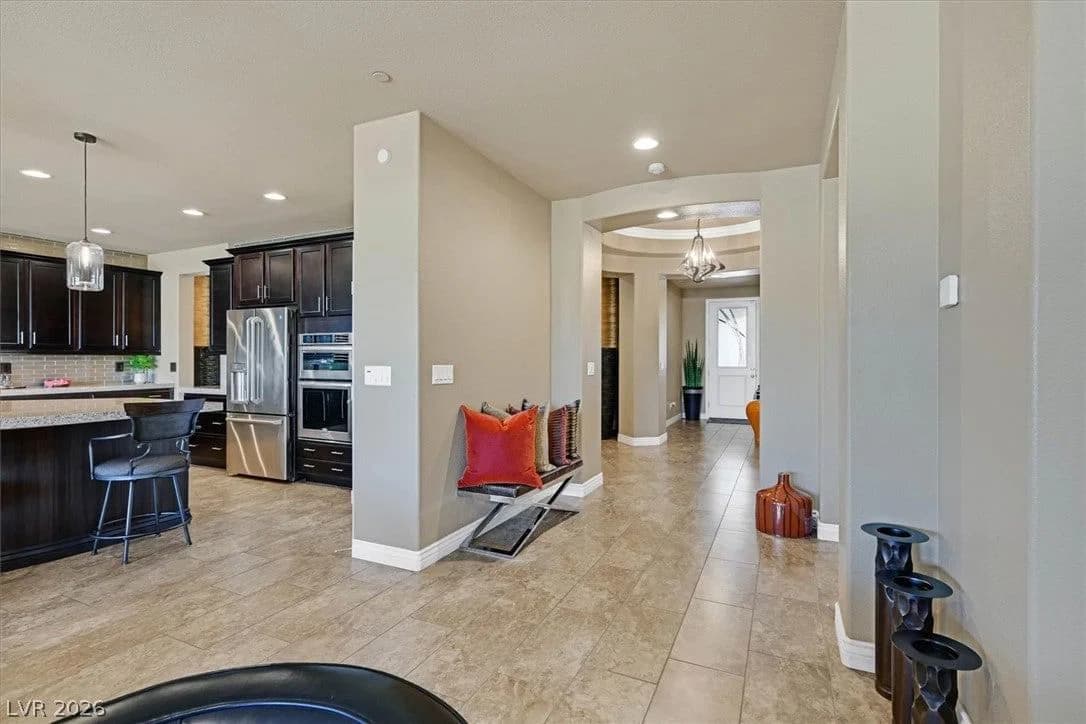 1659 Flores Lane photo 3