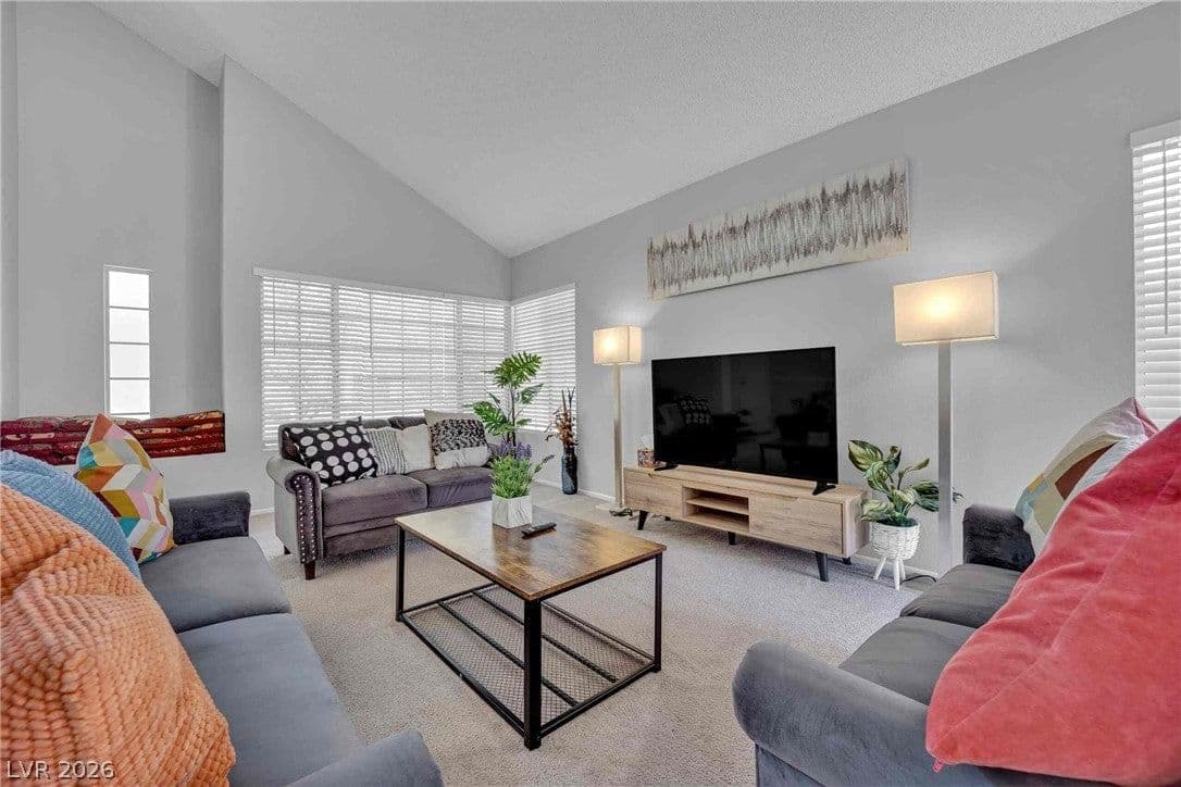 6719 Wayburn Way photo 2