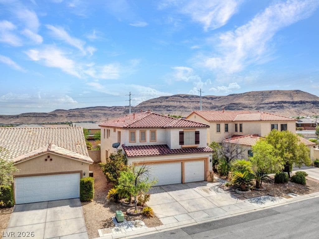 10143 Canyon Hills Avenue photo 2