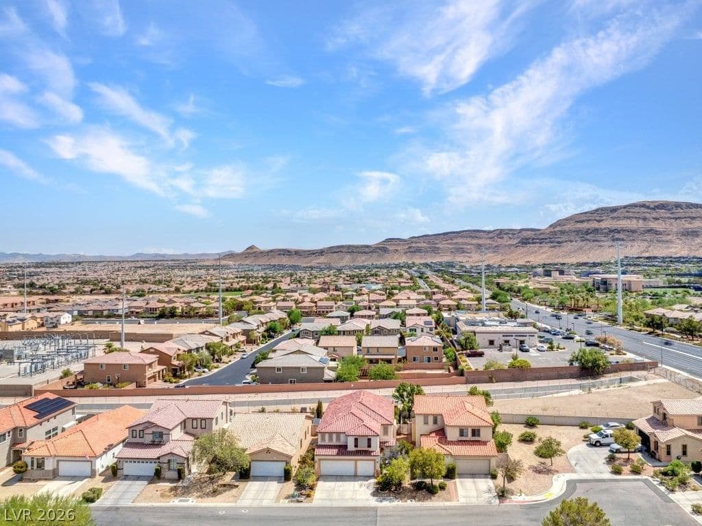 10143 Canyon Hills Avenue photo 4