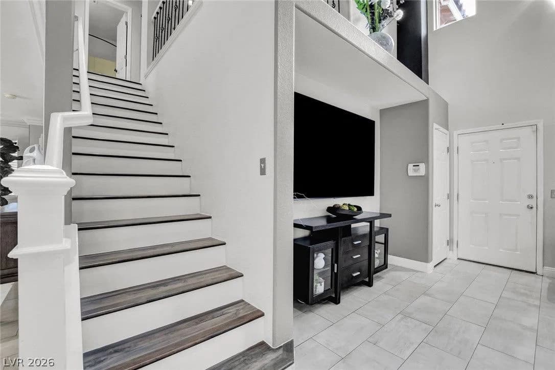 5974 Banbury Heights Way photo 3