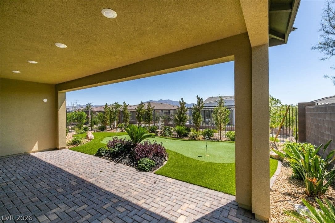 10184 Chrysolite PL photo 3