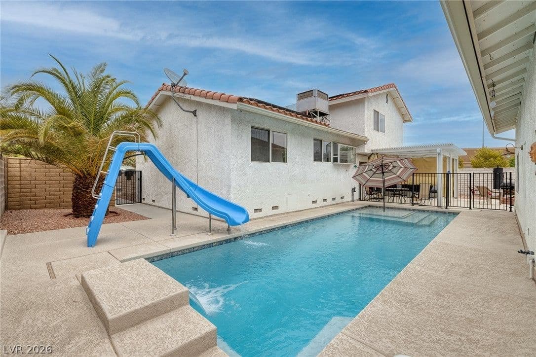 991 Perez Place photo 5