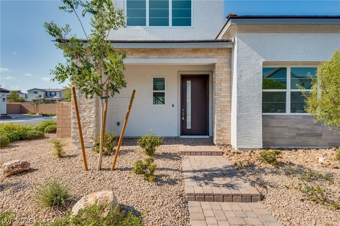 10226 Pleasant Knoll Avenue photo 2