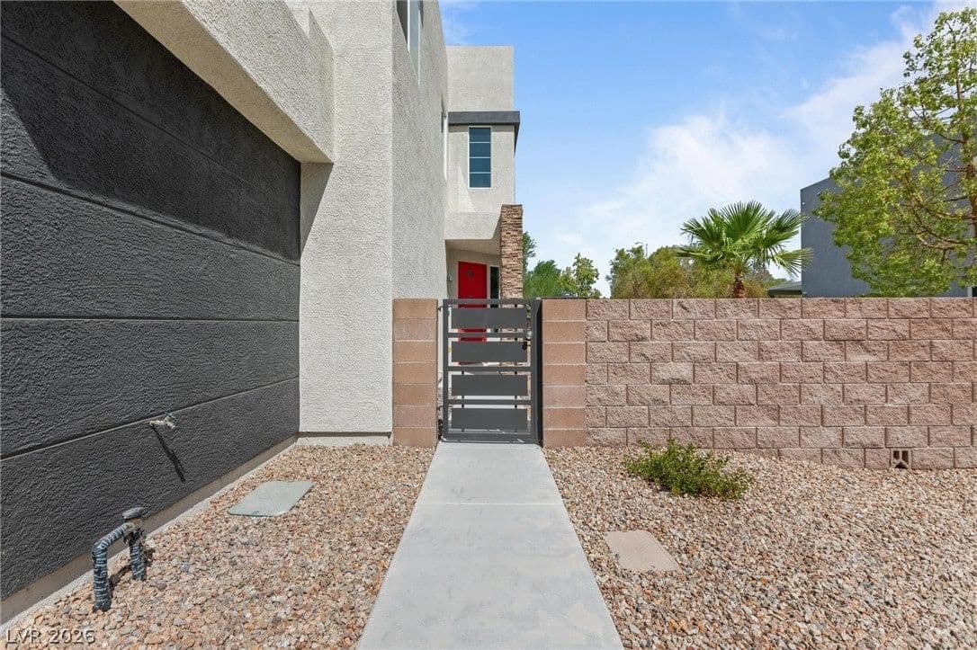 5008 Cassia Tree Court photo 3