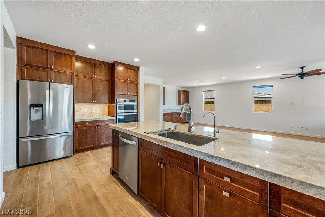 4681 Clifftop Drive photo 3