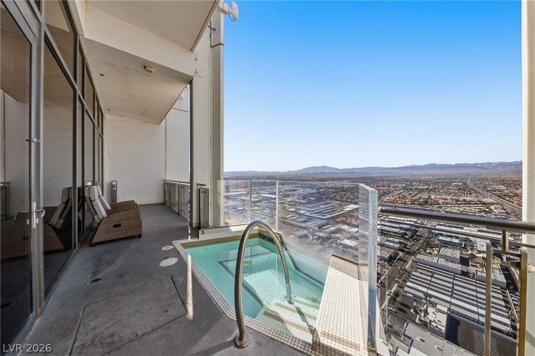 4381 Flamingo Road photo 3