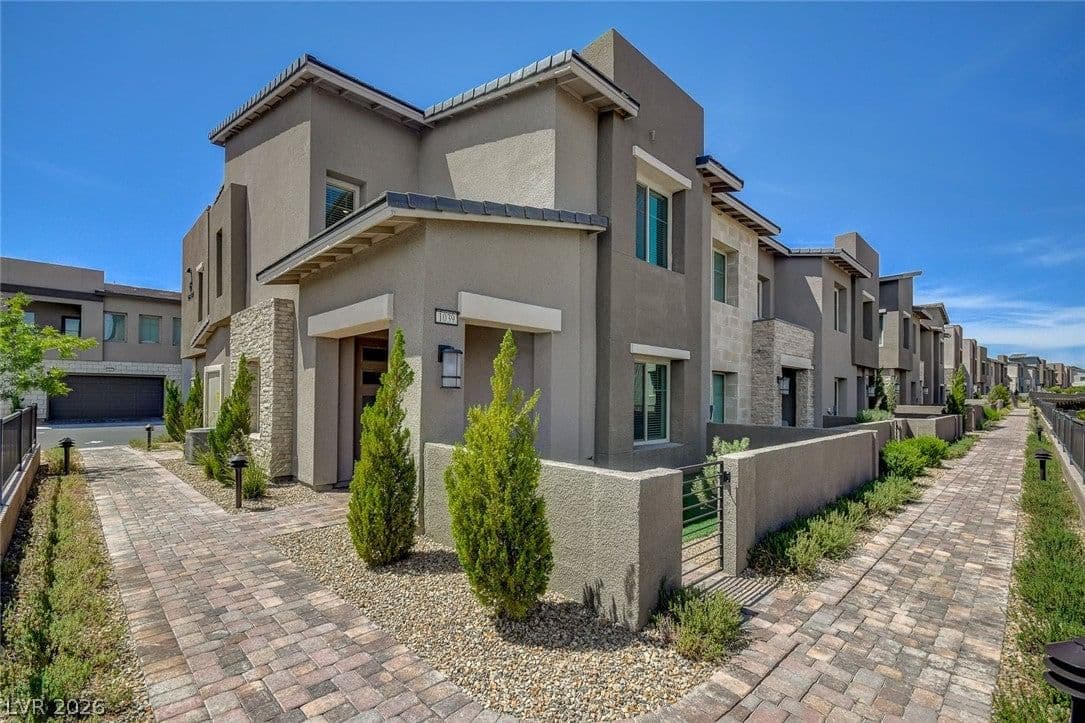 600 Carriage Hill Drive
