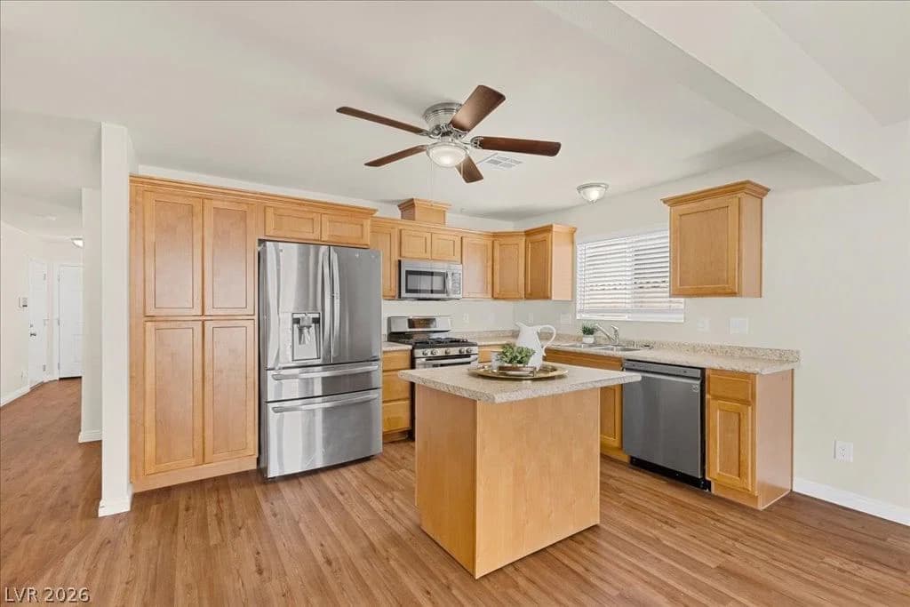 600 Watkins Drive photo 4