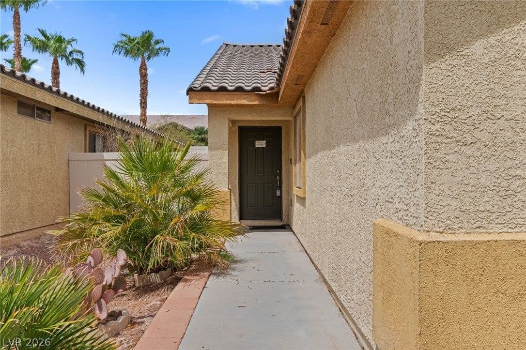 3220 Black Jade Avenue photo 4