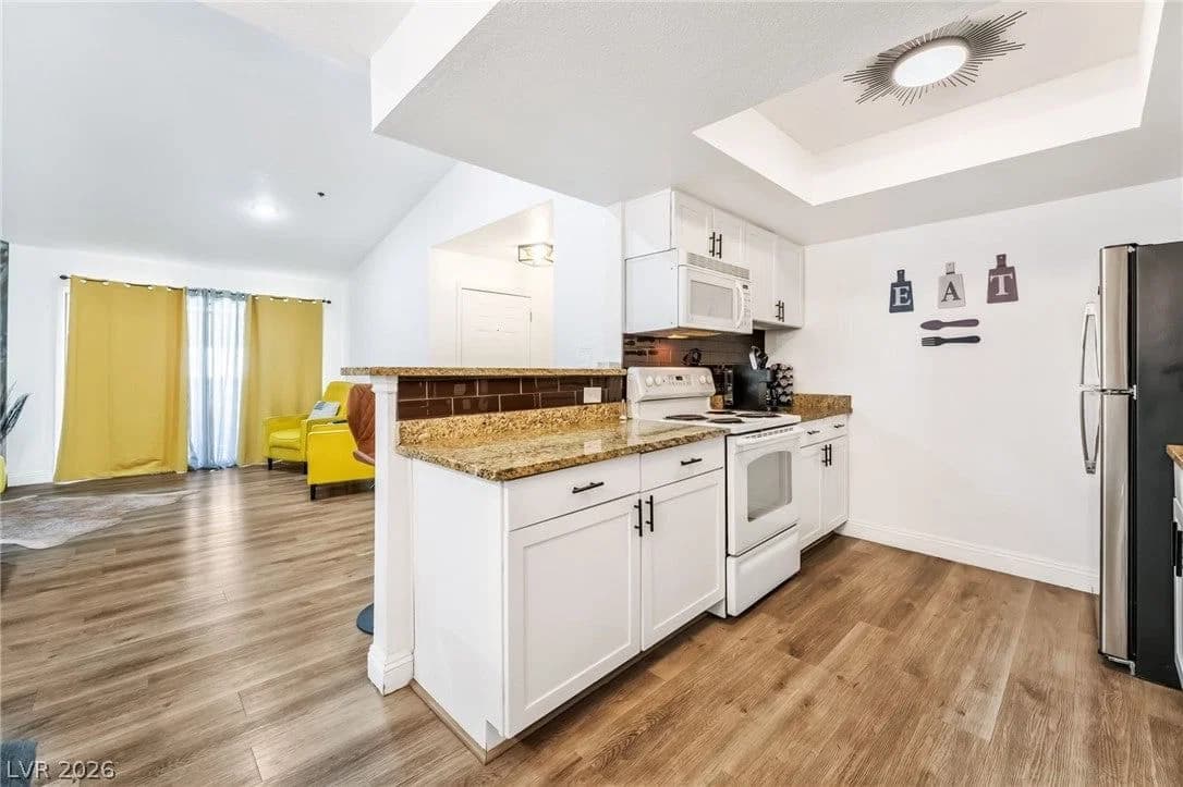 4200 Valley View Boulevard photo 4