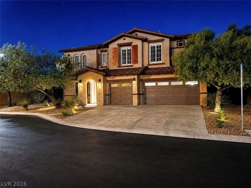 8592 Garden Valley Court photo 2