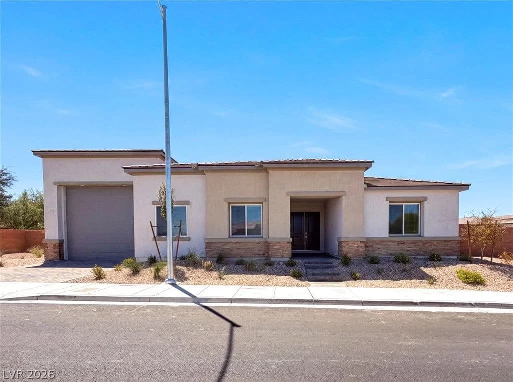 8289 Warbonnet Way