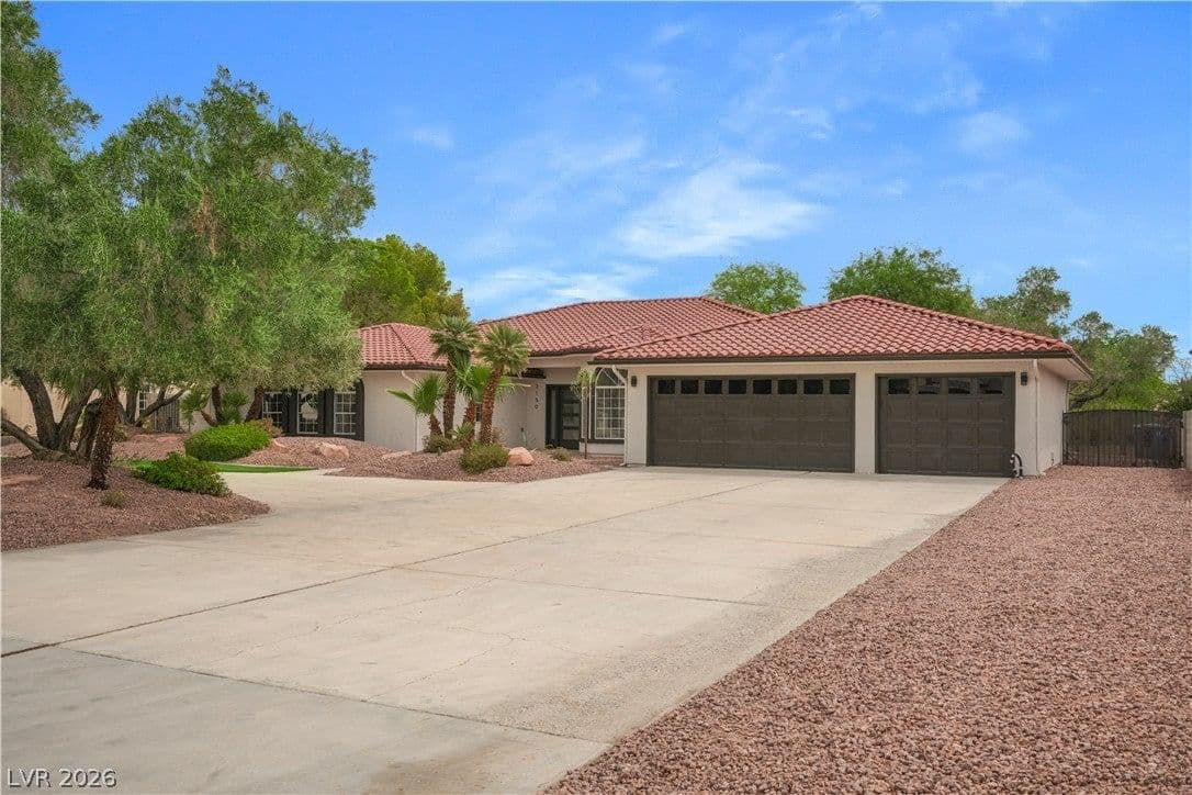 3150 Tenaya Way photo 4