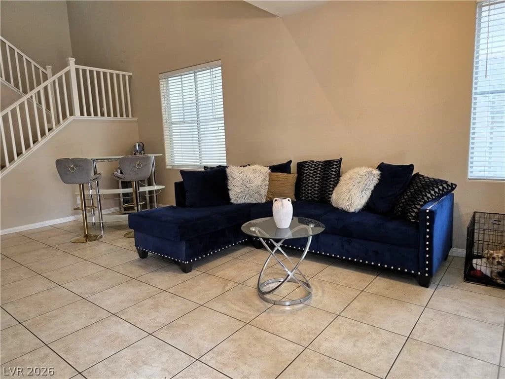 5628 Tideview Street photo 3