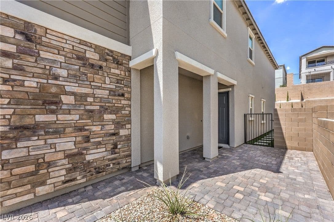 527 Preston Oak Lane photo 3