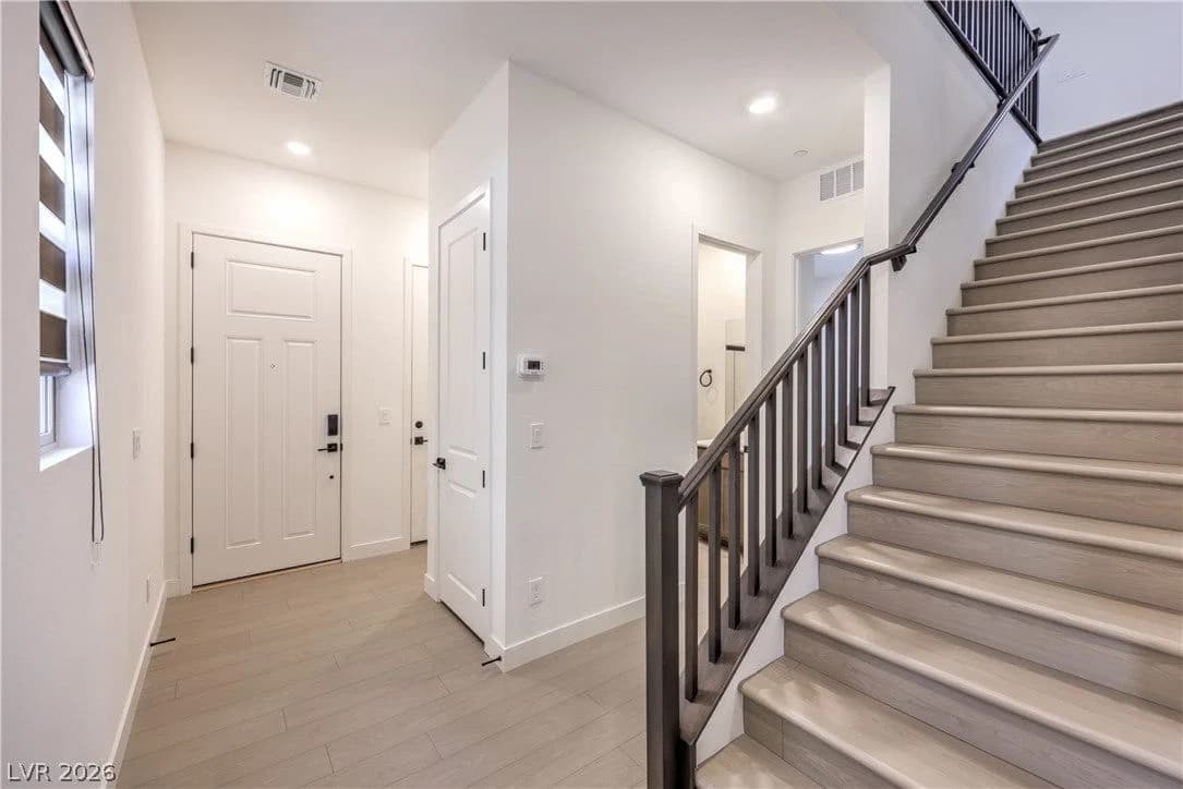 527 Preston Oak Lane photo 4
