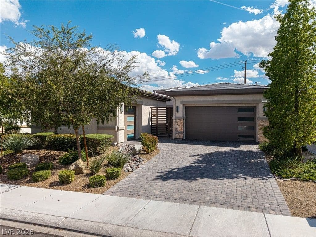 7441 Deschutes Circle photo 2