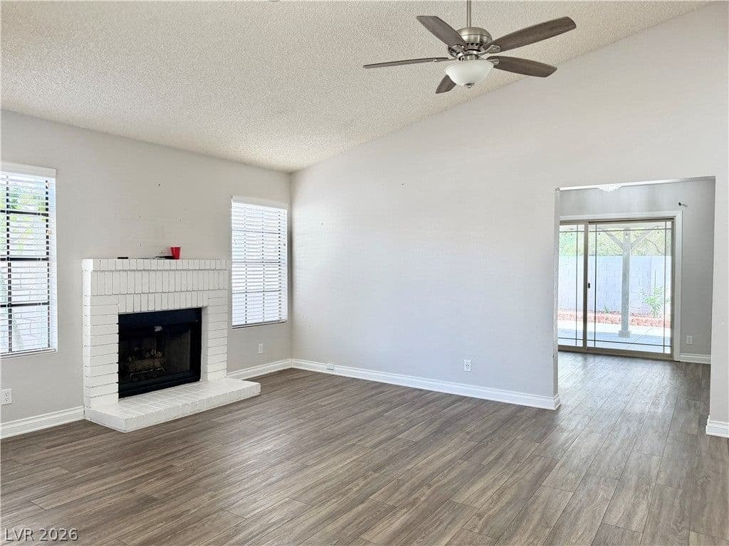 642 Freeburg Place photo 3
