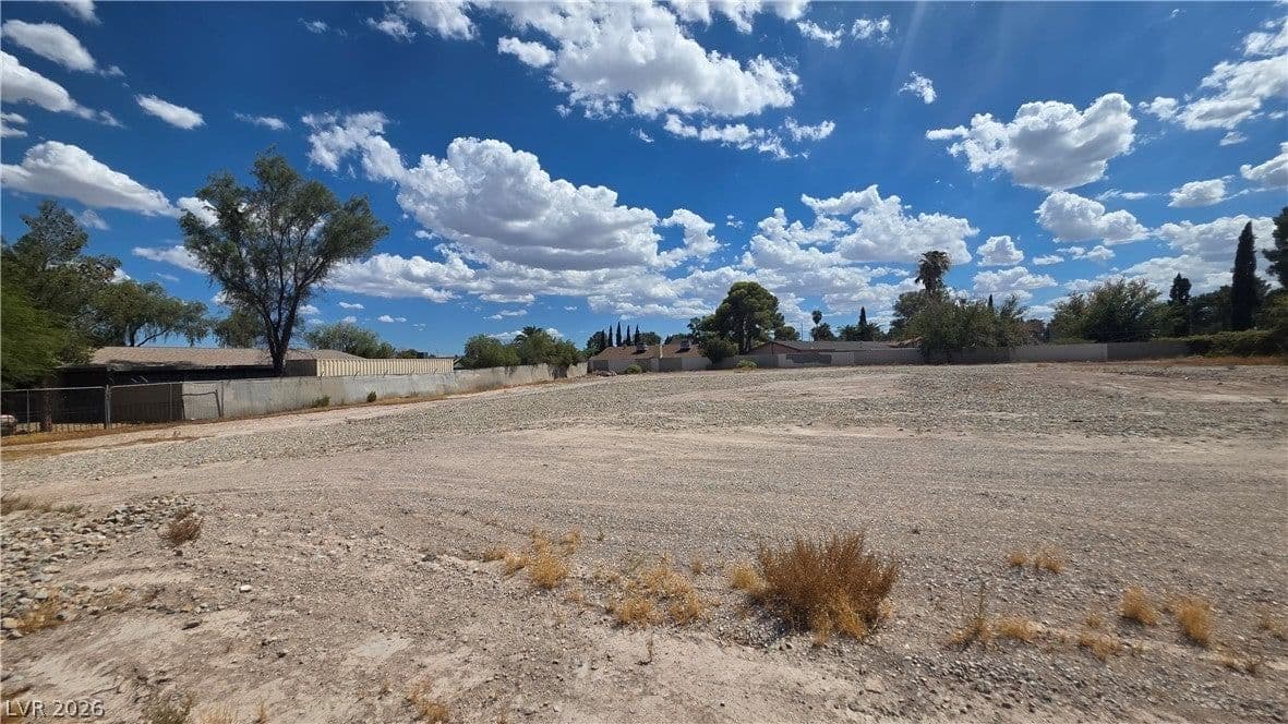3995 Vegas Drive photo 4