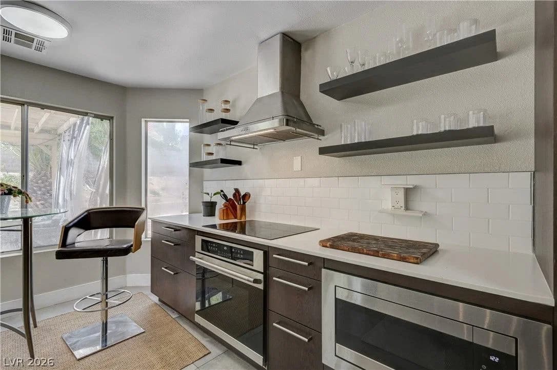 9440 Abalone Way photo 4
