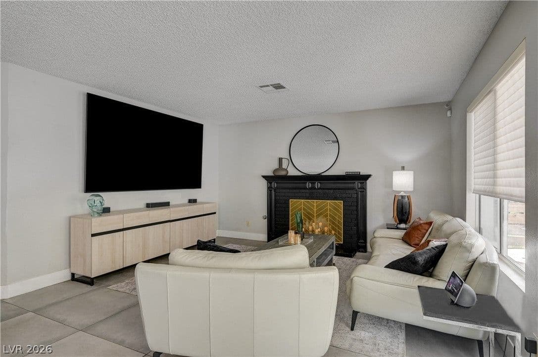 9440 Abalone Way photo 5