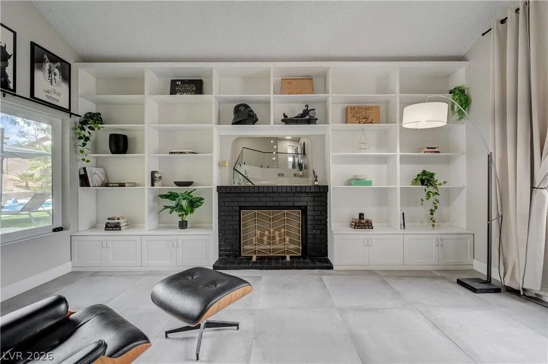 9440 Abalone Way photo 3