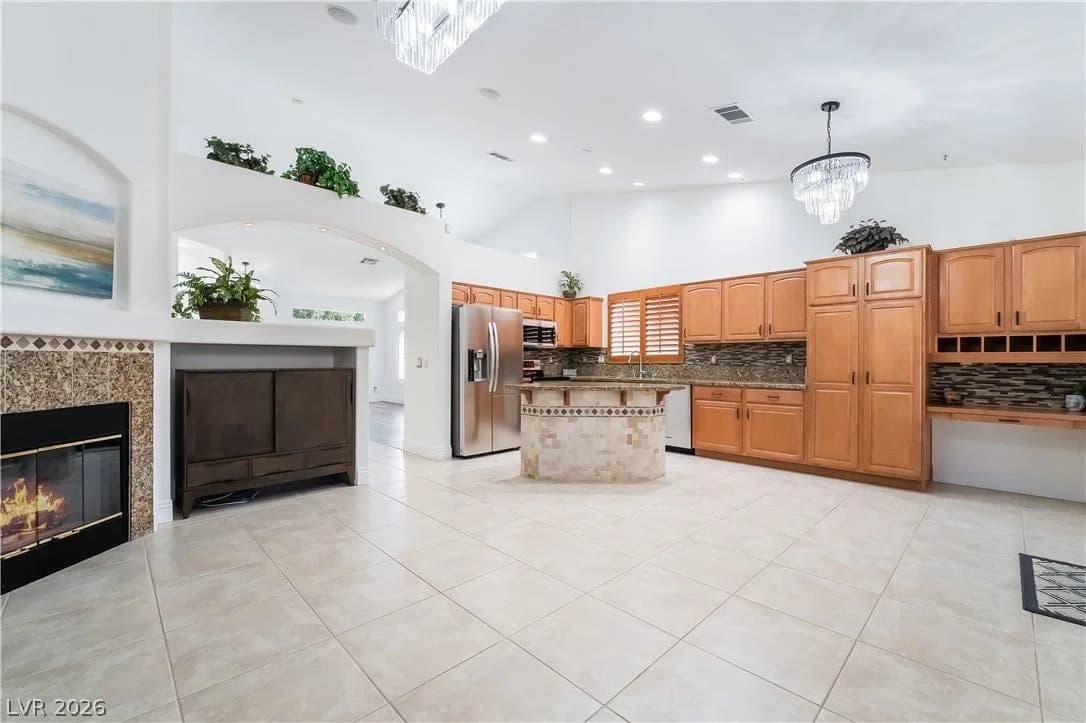 5791 Magini Avenue photo 3
