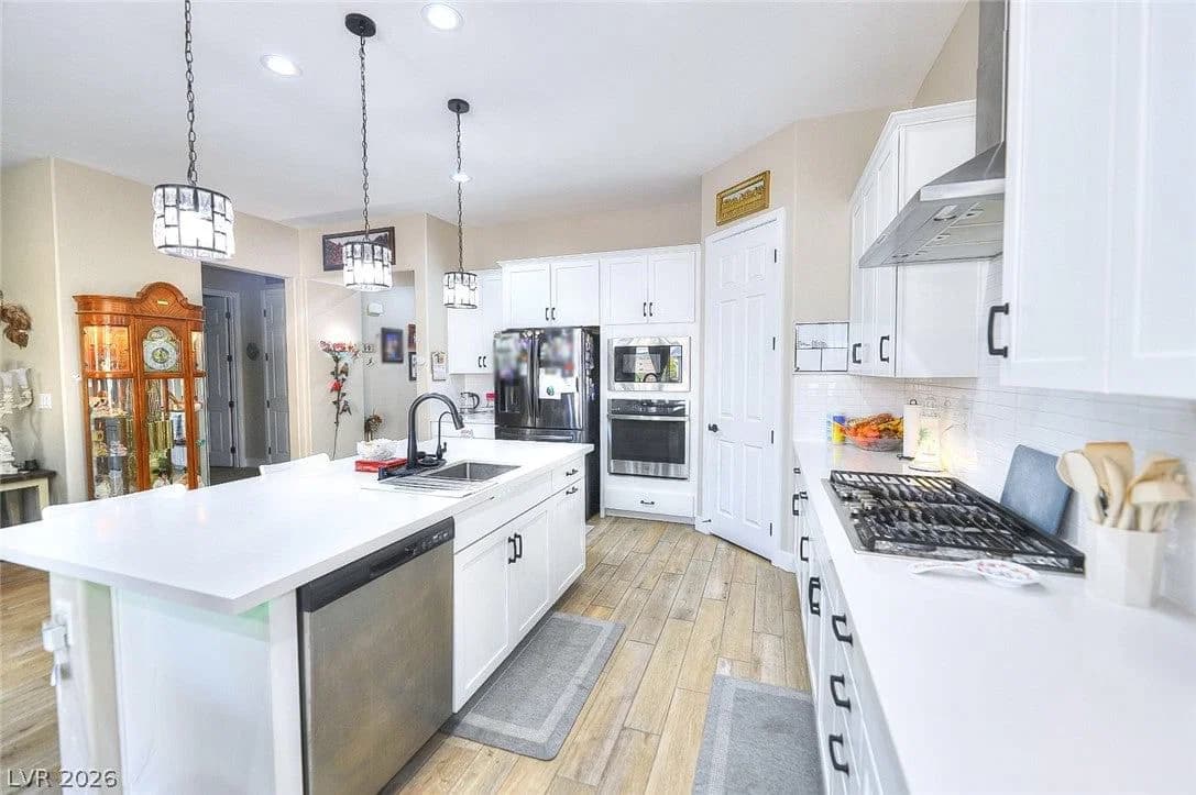 6308 Gambetta Street photo 3