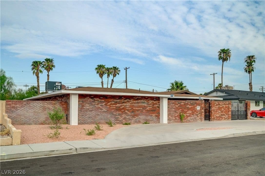 2101 Santiago Street photo 3