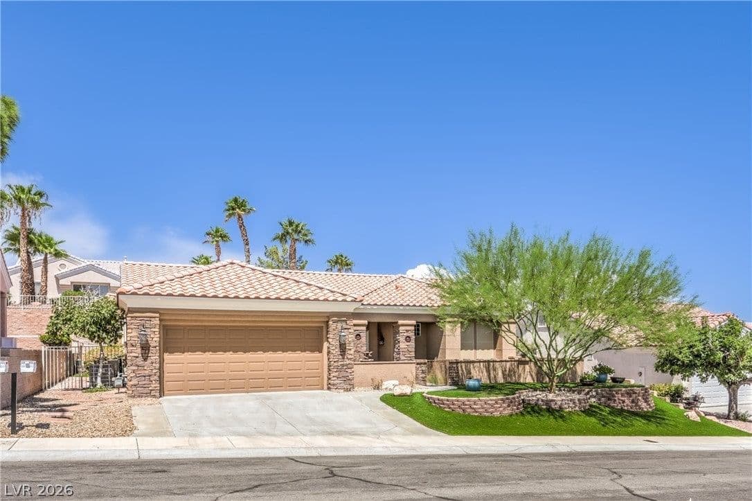 10832 Clarion Lane photo 2