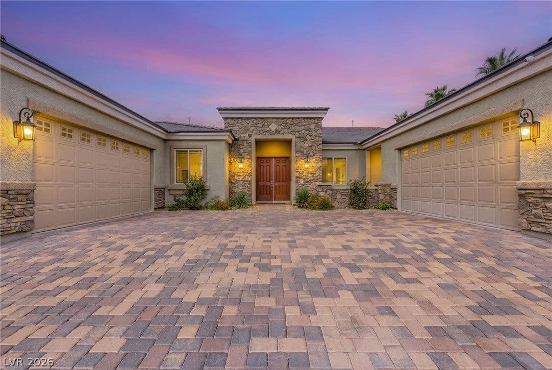 9985 Spider Creek Court photo 2