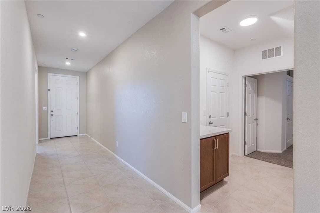 10950 Cilantro Avenue photo 2
