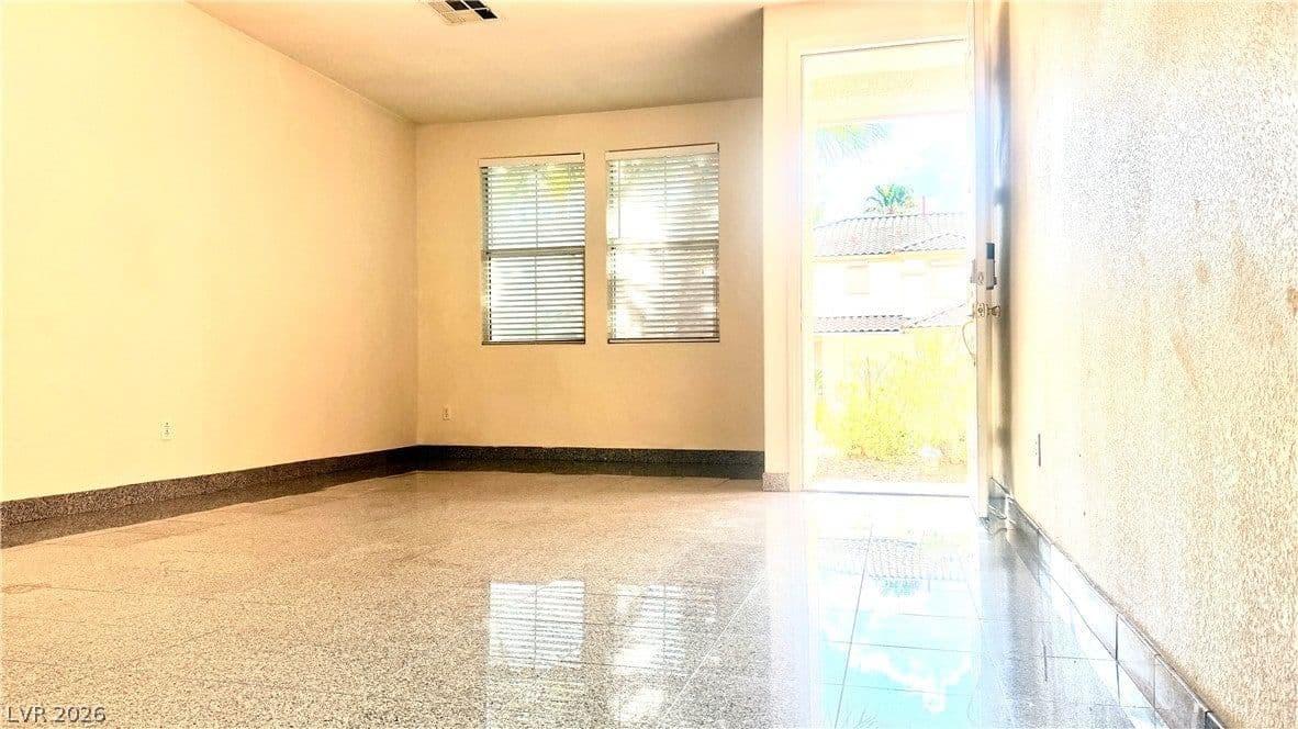 144 Temple Wood Court photo 3