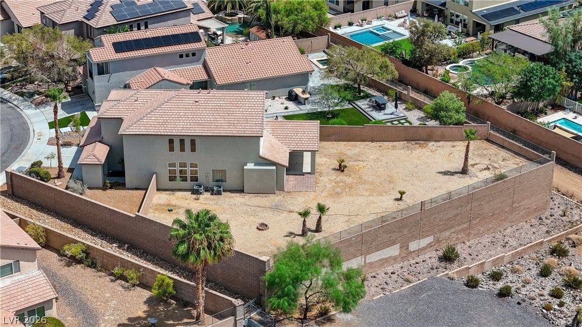 2943 Ainslie Lake Avenue photo 5