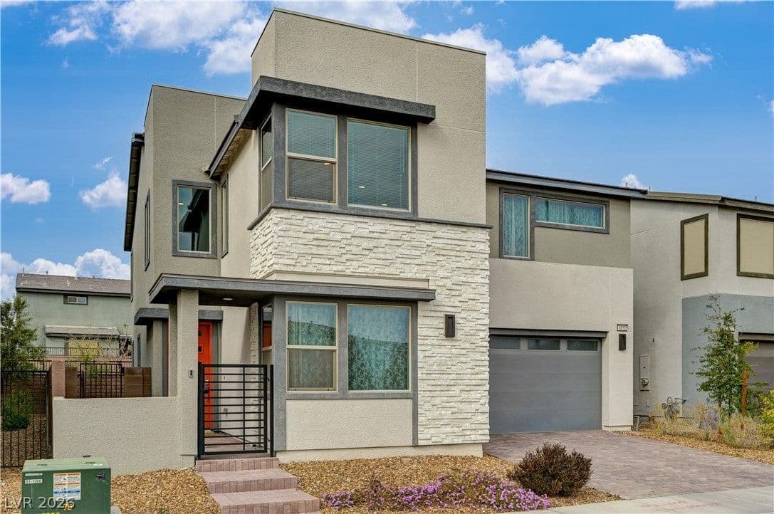 6853 Desert Finch Street photo 5