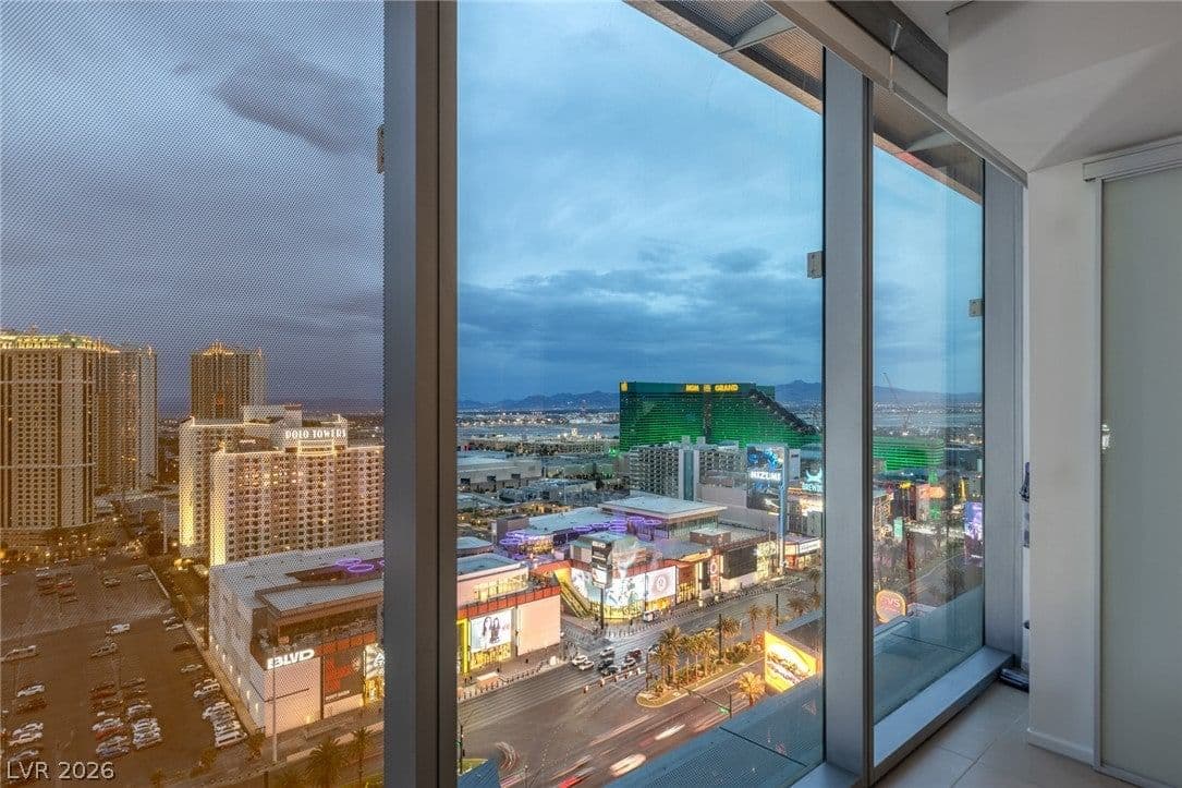 3722 Las Vegas Boulevard photo 3
