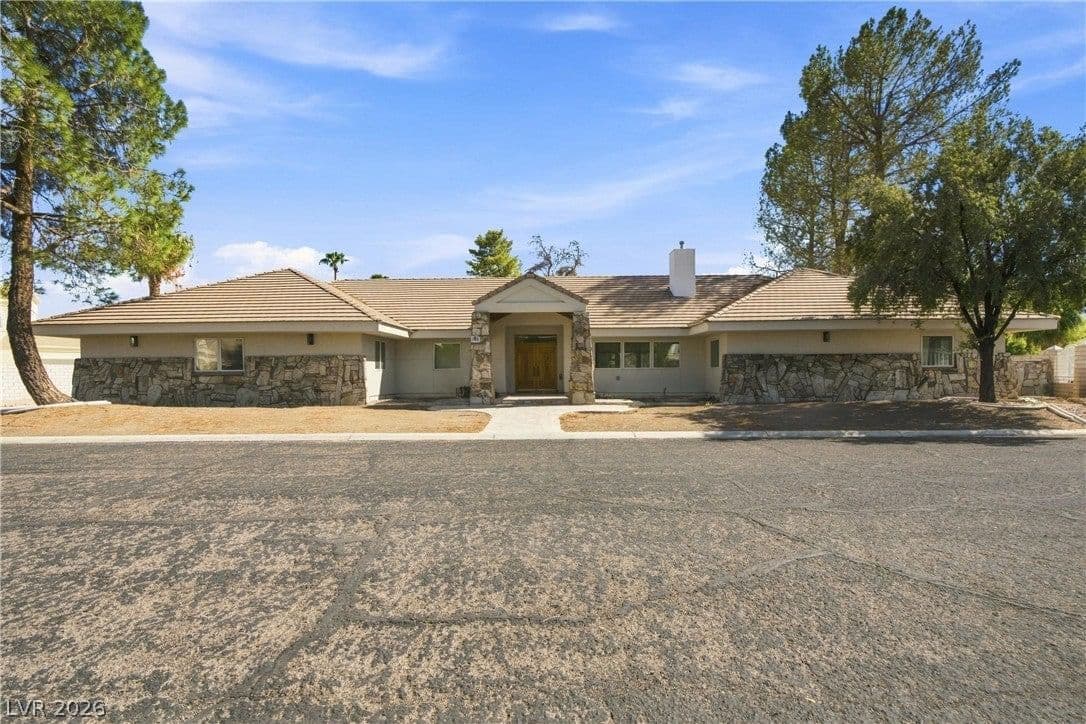 3840 Topaz Street