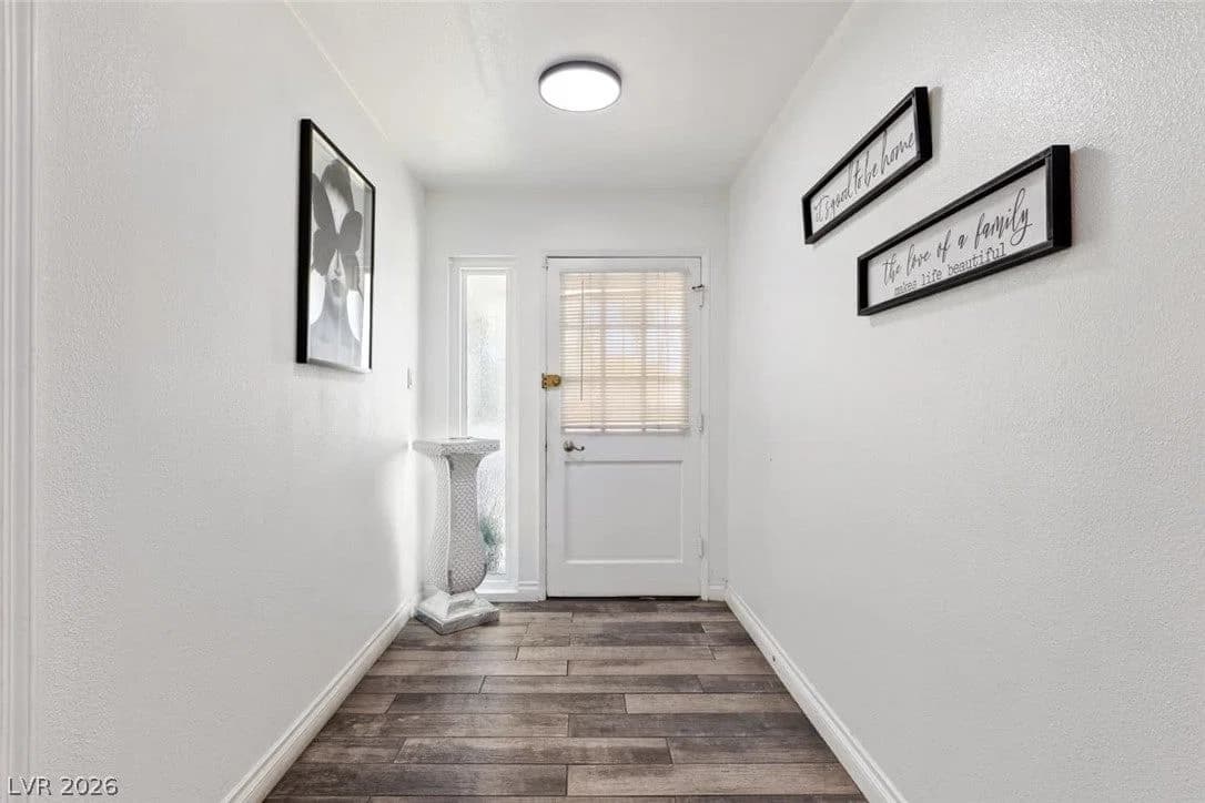 3969 Sorrento Way photo 4