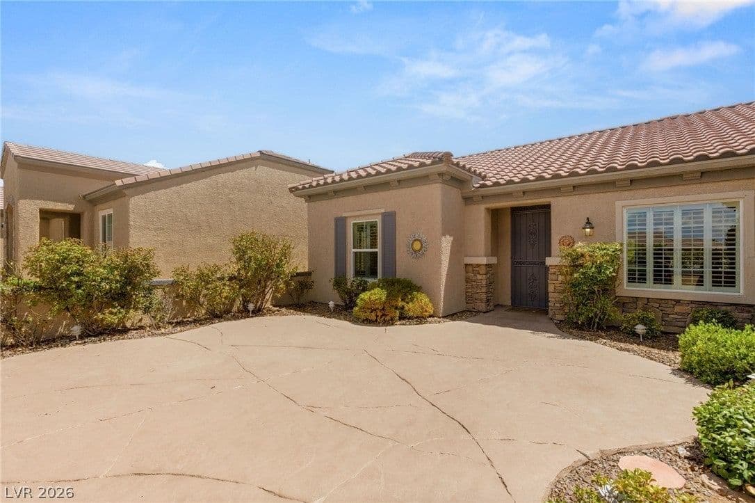 2587 Deora Way photo 3