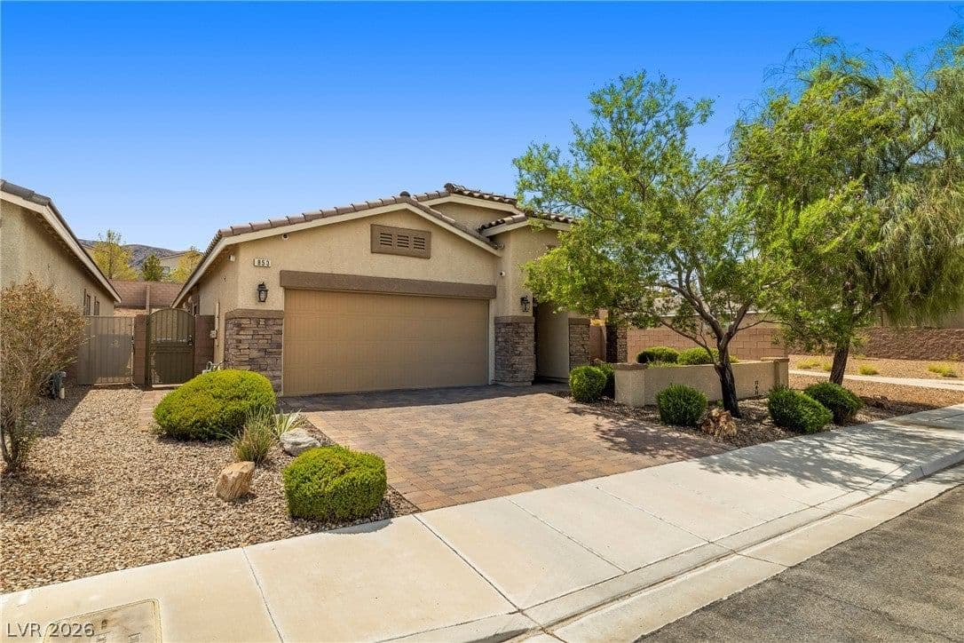 853 Maybole Avenue photo 3