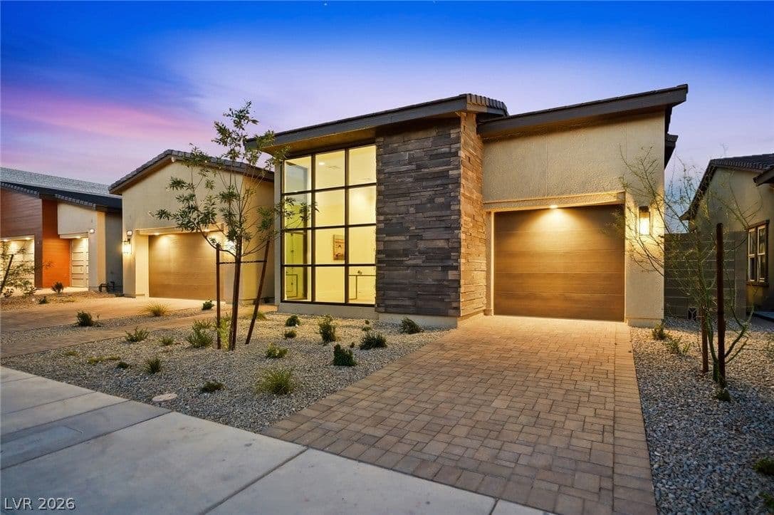 264 Talon Heights Street photo 2
