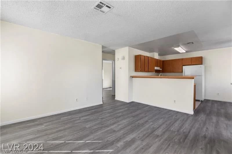 2707 Aarondavid Drive photo 5